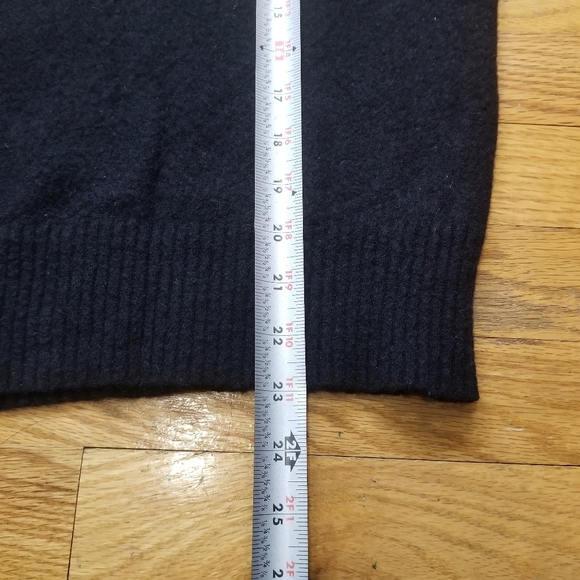 Athleta Black Transit Womens Sz Med Crew Sweater Merino Wool Blend Pullover - Picture 11 of 12